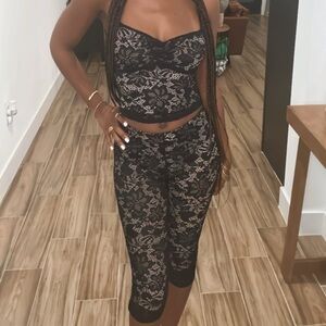 Victoria Lace Capri Set